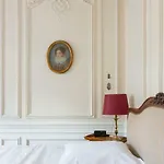 Veeve - Ornate In The 8Th