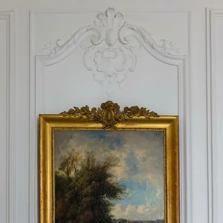 Apartment Veeve Ornate In The 8th